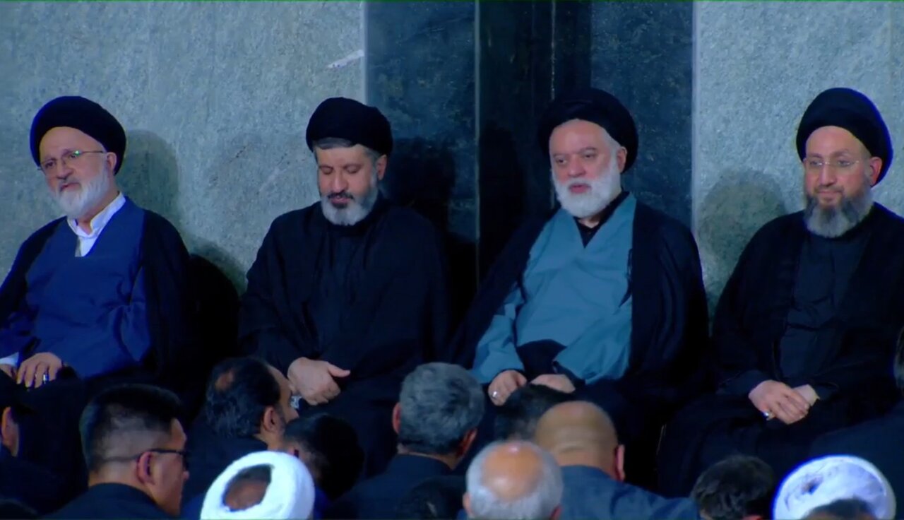 مراسم بزرگداشت امام شهید در حرم مطهر رضوی