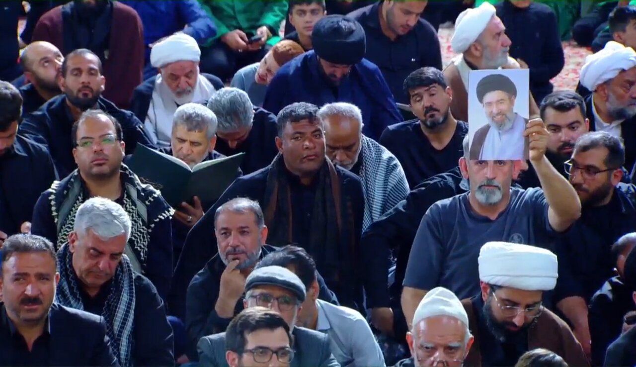 مراسم بزرگداشت امام شهید در حرم مطهر رضوی
