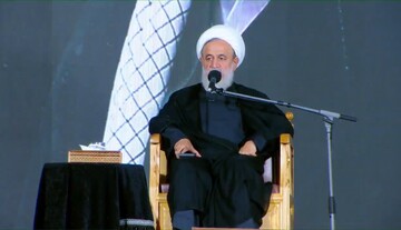 رهبر شهید با تربیت عقلانی، امت اسلامی را به قله مقاومت رساند