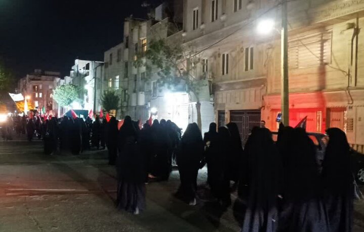تصاویر/ برافراشتن پرچم یا لثارات الخامنه ای در اجتماع شبانه مسجد المهدی (ع) نبرد جنوبی تهران