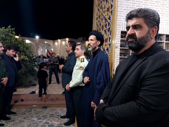 تصاویر/ مراسم باشکوه بزرگداشت قائد امت، امام شهید آیت‌الله العظمی سید علی حسینی خامنه‌ای (رضوان‌الله تعالی علیه) برگزار شد