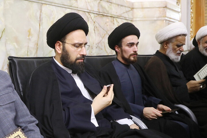 تصاویر/ مراسم بزرگداشت قائد شهید اُمت آیت‌ الله العظمی امام خامنه‌ای(ره) از طرف رهبر معظم انقلاب در حرم حضرت معصومه (س)