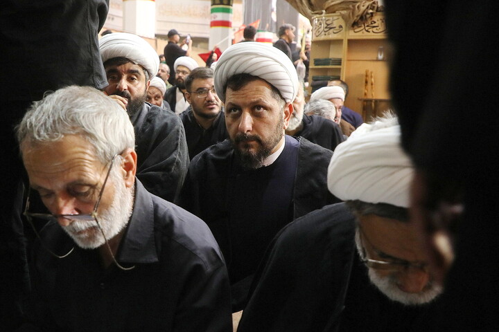 تصاویر/ مراسم بزرگداشت قائد شهید اُمت آیت‌ الله العظمی امام خامنه‌ای(ره) از طرف رهبر معظم انقلاب در حرم حضرت معصومه (س)