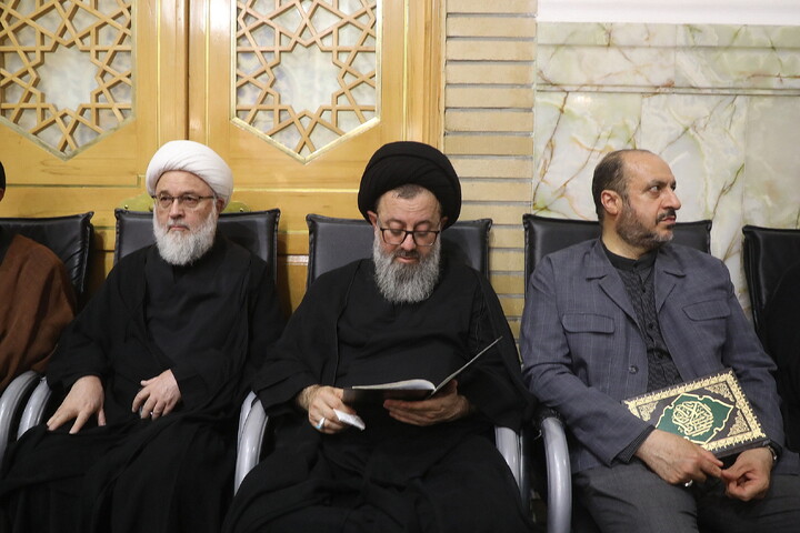 تصاویر/ مراسم بزرگداشت قائد شهید اُمت آیت‌ الله العظمی امام خامنه‌ای(ره) از طرف رهبر معظم انقلاب در حرم حضرت معصومه (س)