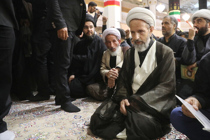 تصاویر/ مراسم بزرگداشت قائد شهید اُمت آیت‌ الله العظمی امام خامنه‌ای(ره) از طرف رهبر معظم انقلاب در حرم حضرت معصومه (س)