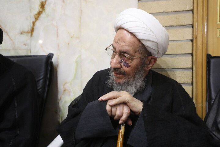 تصاویر/ مراسم بزرگداشت قائد شهید اُمت آیت‌ الله العظمی امام خامنه‌ای(ره) از طرف رهبر معظم انقلاب در حرم حضرت معصومه (س)