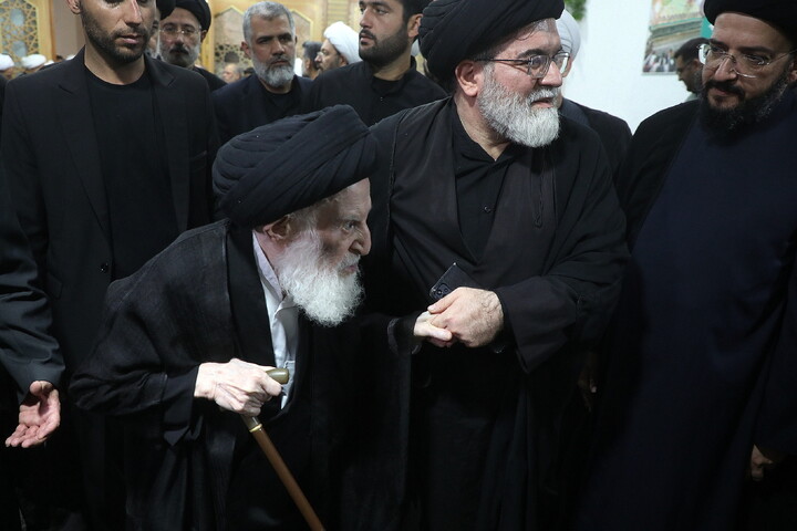 تصاویر/ مراسم بزرگداشت قائد شهید اُمت آیت‌ الله العظمی امام خامنه‌ای(ره) از طرف رهبر معظم انقلاب در حرم حضرت معصومه (س)