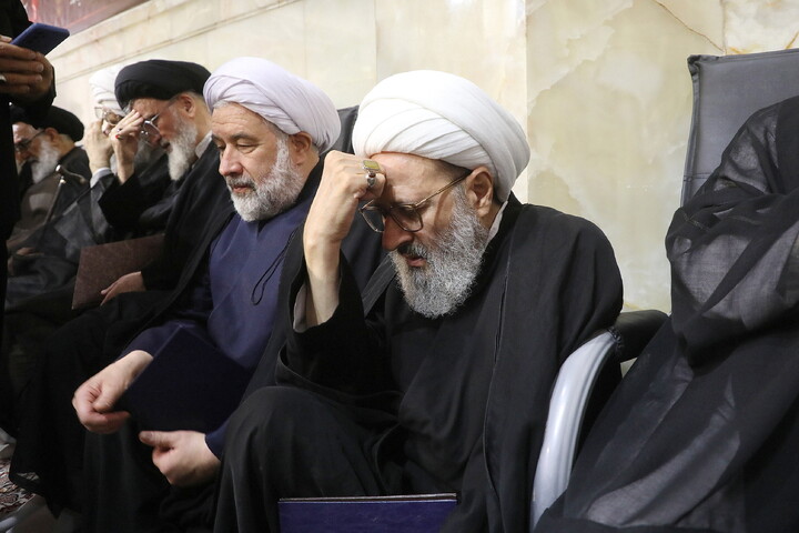 تصاویر/ مراسم بزرگداشت قائد شهید اُمت آیت‌ الله العظمی امام خامنه‌ای(ره) از طرف رهبر معظم انقلاب در حرم حضرت معصومه (س)