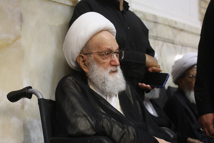 تصاویر/ مراسم بزرگداشت قائد شهید اُمت آیت‌ الله العظمی امام خامنه‌ای(ره) از طرف رهبر معظم انقلاب در حرم حضرت معصومه (س)