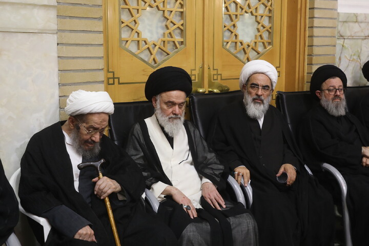 تصاویر/ مراسم بزرگداشت قائد شهید اُمت آیت‌ الله العظمی امام خامنه‌ای(ره) از طرف رهبر معظم انقلاب در حرم حضرت معصومه (س)