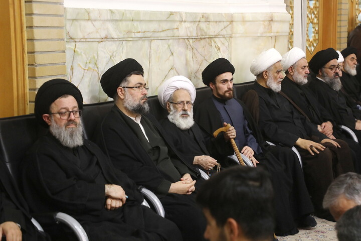 تصاویر/ مراسم بزرگداشت قائد شهید اُمت آیت‌ الله العظمی امام خامنه‌ای(ره) از طرف رهبر معظم انقلاب در حرم حضرت معصومه (س)