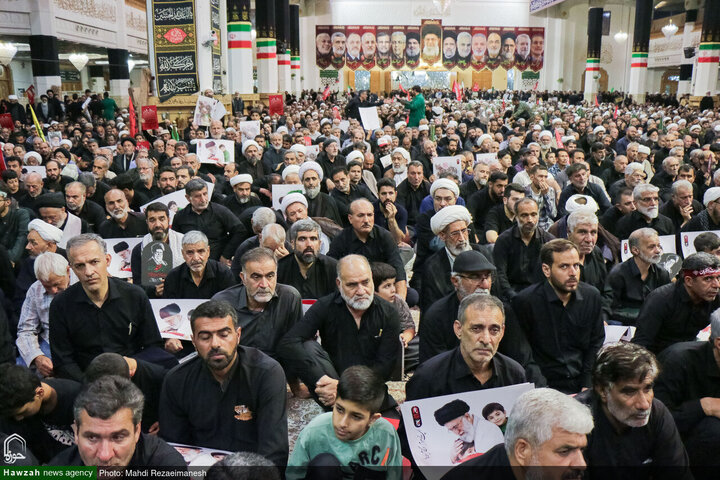 إقامة مراسم تأبين قائد الثورة الإسلامية الشهيد في حرم السيدة فاطمة المعصومة (عليها السلام) برعاية مكتب نجله القائد آية الله السيد مجتبى الخامنئي