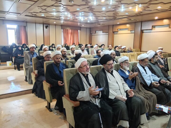 تصاویر/ بزرگداشت شهادت رهبر شهید (ره) در دفتر مرجع عالیقدر، آیت الله جوادی آملی در شهرستان آمل
