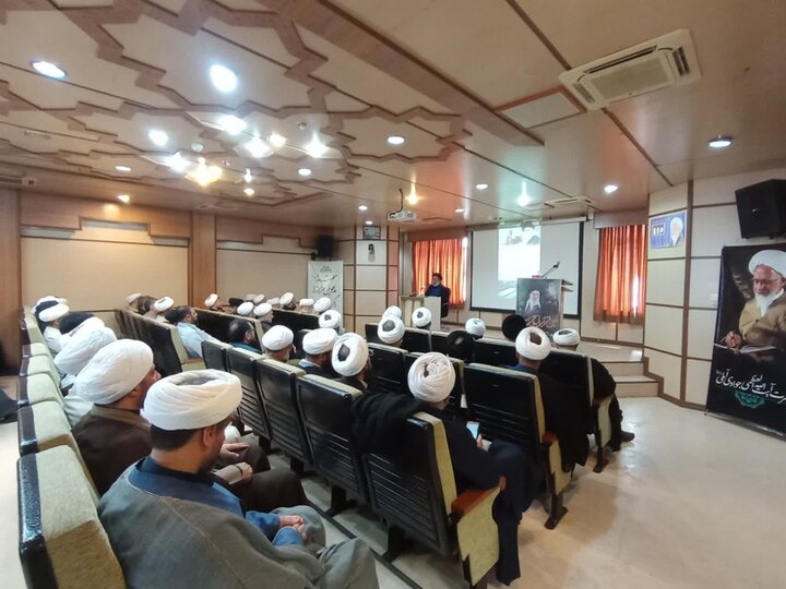 تصاویر/ بزرگداشت شهادت رهبر شهید (ره) در دفتر مرجع عالیقدر، آیت الله جوادی آملی در شهرستان آمل