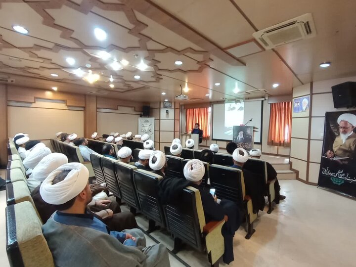 تصاویر/ بزرگداشت شهادت رهبر شهید (ره) در دفتر مرجع عالیقدر، آیت الله جوادی آملی در شهرستان آمل