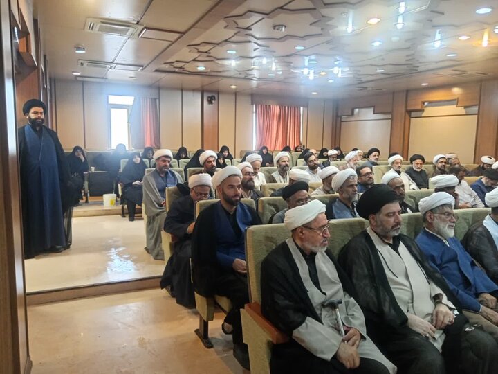 تصاویر/ بزرگداشت شهادت رهبر شهید (ره) در دفتر مرجع عالیقدر، آیت الله جوادی آملی در شهرستان آمل