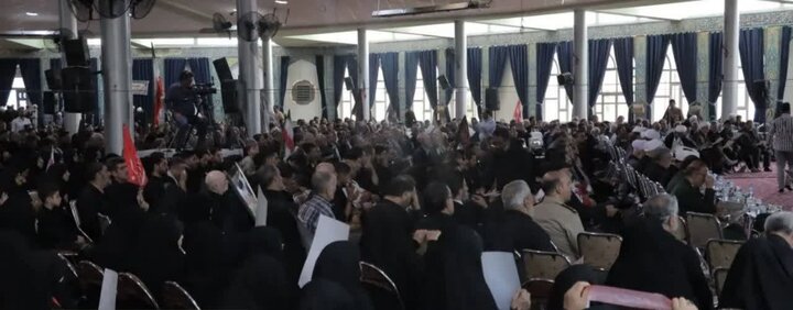 تصاویر/مراسم یادبود قائد شهید ملت در مصلای اراک