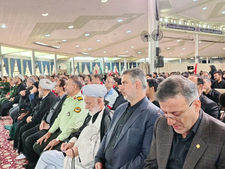 تصاویر/مراسم یادبود قائد شهید ملت در مصلای اراک