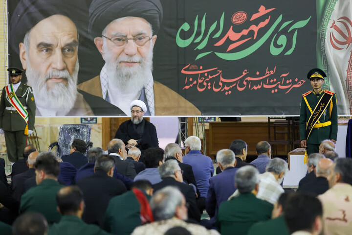 تصاویر / مراسم بزرگداشت قائد شهید امت حضرت آیت‌الله سید علی خامنه‌ای در مصلای امام خمینی (ره) تبریز