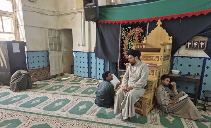 تصاویر/ امتحانات نیم‌سال دوم سال تحصیلی جاری طلاب مدرسه علمیه آیت‌الله مدنی کاشانی(ره)