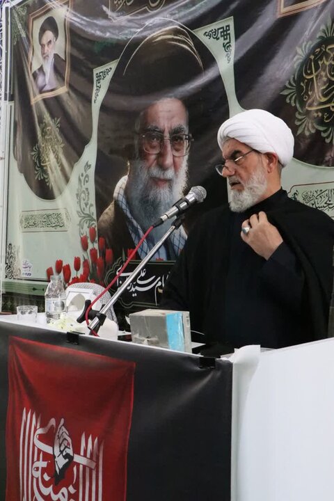تصاویر / مراسم بزرگداشت قائد شهید امت در شهرستان بویین زهرا -عکس از خانم جوشقانی