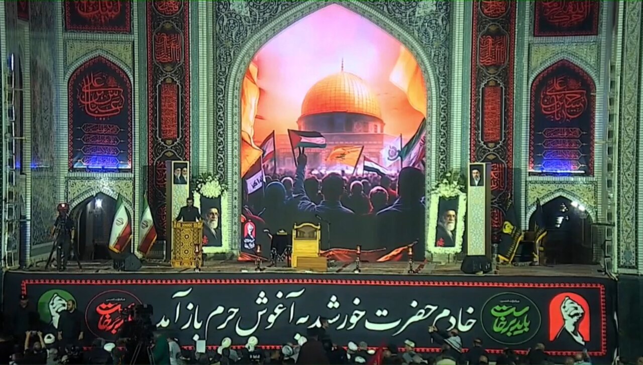 تصاویر/ مراسم بزرگداشت رهبرشهید در حرم مطهر رضوی