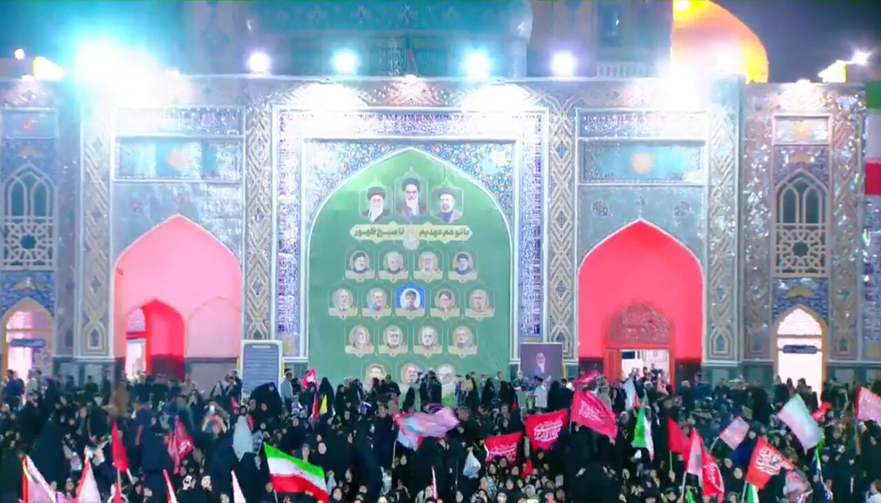 مراسم عزاداری رهبر شهید با حضور گسترده زائران و مجاوران در مشهد برگزار شد+تصاویر مراسم عزاداری رهبر شهید با حضور گسترده زائران و مجاوران در مشهد برگزار شد+تصاویر
