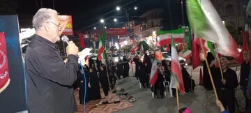 تصاویر/ تجمع شبانه مردمی در مرزن آباد