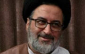 روحانیون با جدیت موضوع خونخواهی امام شهید را دنبال کنند