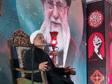 رهبر شهید اهل عمل محکم و قوی و عالمانه بود