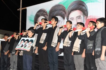 تصاویر/ اجتماع شبانه لبیک یا امام در شبانکاره