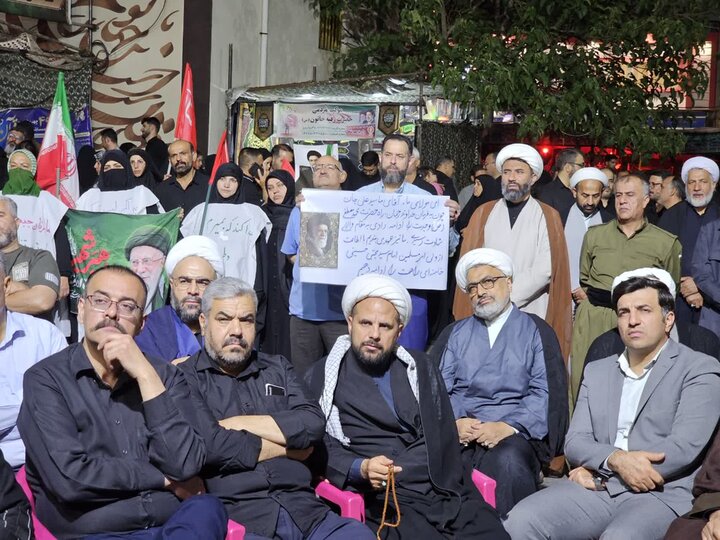 تصاویر/ تجدید میثاق شبانه مردم سنندج با آرمان‌های انقلاب اسلامی