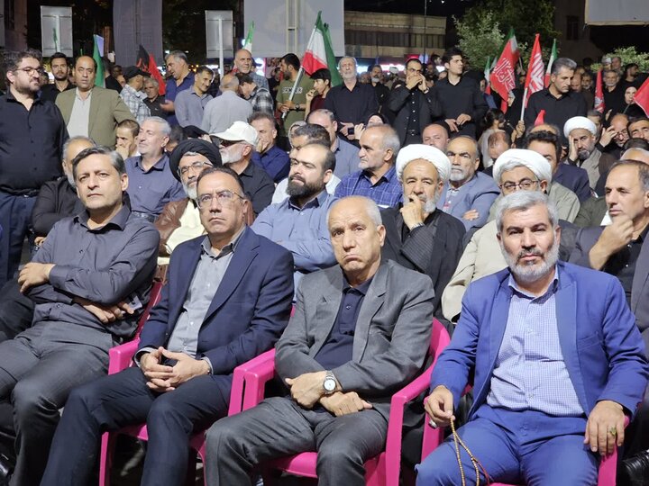 تصاویر/ تجدید میثاق شبانه مردم سنندج با آرمان‌های انقلاب اسلامی