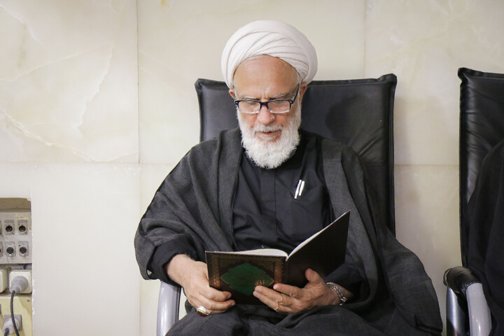 تصاویر/ مراسم بزرگداشت رهبر شهید انقلاب اسلامی حضرت آیت‌الله امام خامنه‌ای از سوی آستان مقدس کریمه اهل‌بیت در حرم مطهر بانوی کرامت