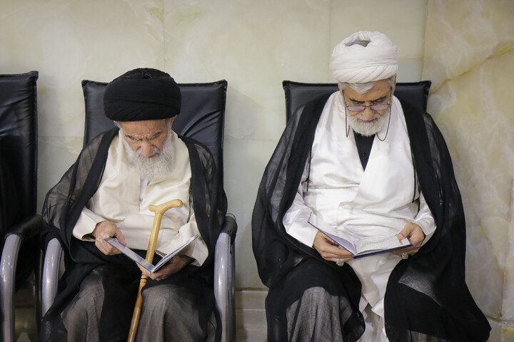 تصاویر/ مراسم بزرگداشت رهبر شهید انقلاب اسلامی حضرت آیت‌الله امام خامنه‌ای از سوی آستان مقدس کریمه اهل‌بیت در حرم مطهر بانوی کرامت