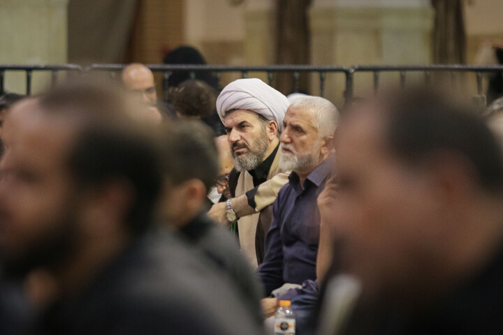 تصاویر/ مراسم بزرگداشت رهبر شهید انقلاب اسلامی حضرت آیت‌الله امام خامنه‌ای از سوی آستان مقدس کریمه اهل‌بیت در حرم مطهر بانوی کرامت