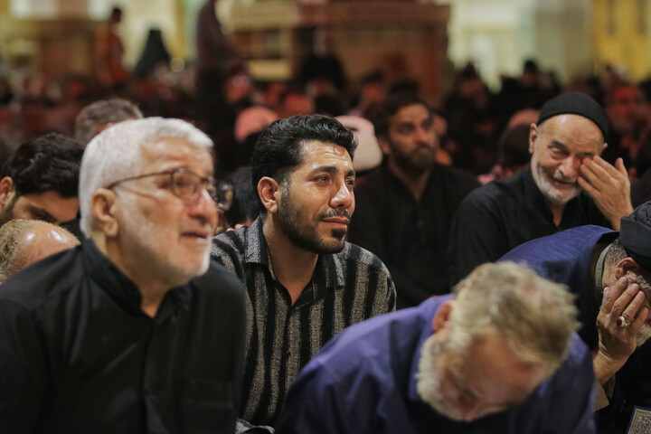 تصاویر/ مراسم بزرگداشت رهبر شهید انقلاب اسلامی حضرت آیت‌الله امام خامنه‌ای از سوی آستان مقدس کریمه اهل‌بیت در حرم مطهر بانوی کرامت
