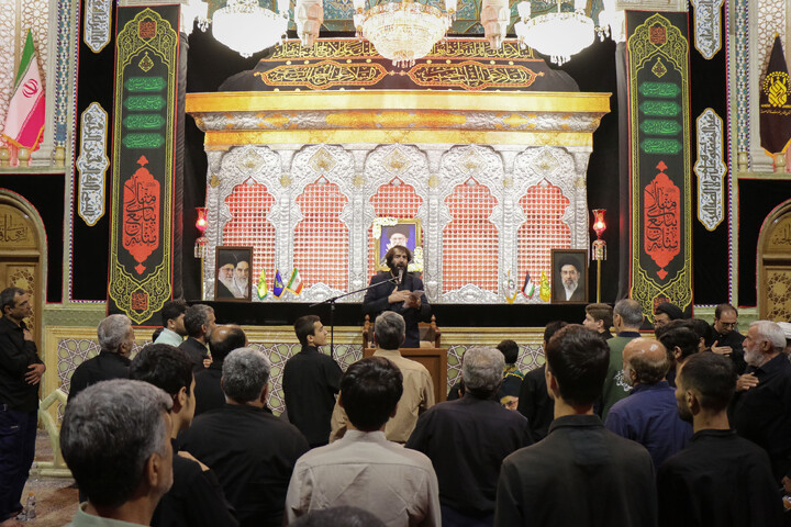 تصاویر/ مراسم بزرگداشت رهبر شهید انقلاب اسلامی حضرت آیت‌الله امام خامنه‌ای از سوی آستان مقدس کریمه اهل‌بیت در حرم مطهر بانوی کرامت