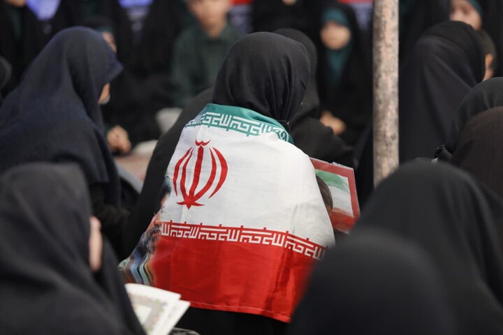 تصاویر / رواق آقای عزیز ایران