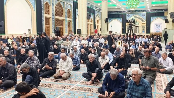 تصاویر /  محفل انس با قرآن کریم به یاد آقای شهید ایران