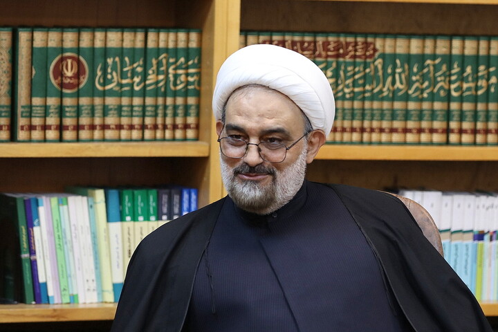 تصاویر/ دیدار جمعی از اندیشمندان اندونزیایی با آیت الله اعرافی