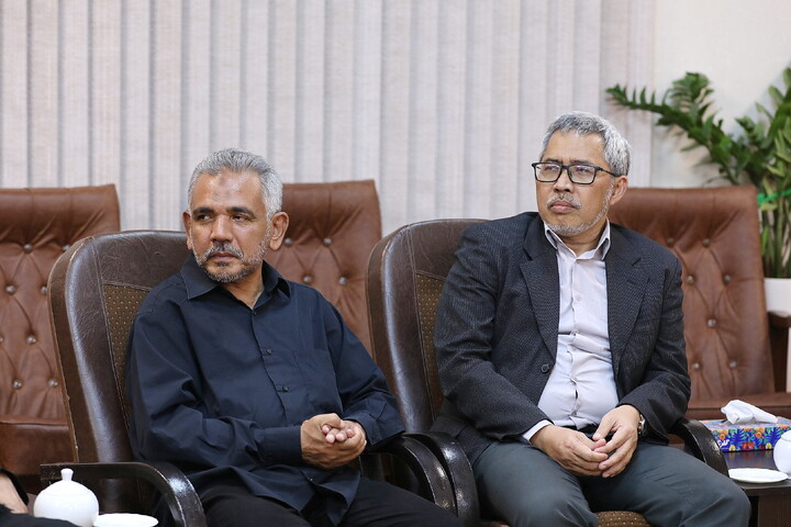 تصاویر/ دیدار جمعی از اندیشمندان اندونزیایی با آیت الله اعرافی