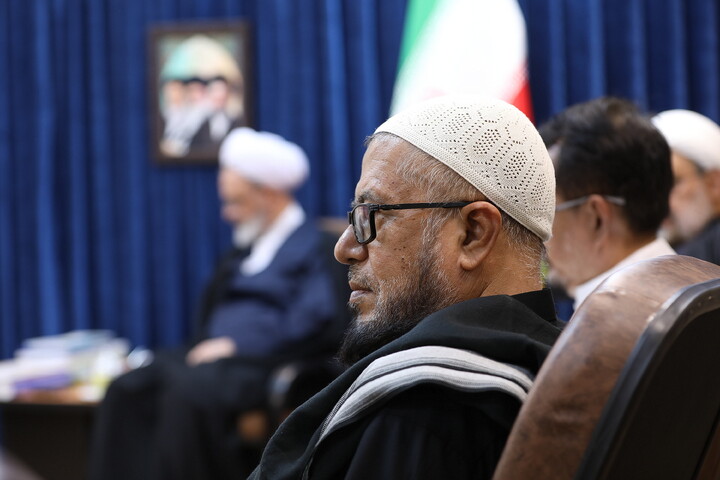 تصاویر/ دیدار جمعی از اندیشمندان اندونزیایی با آیت الله اعرافی
