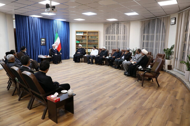 تصاویر/ دیدار جمعی از اندیشمندان اندونزیایی با آیت الله اعرافی