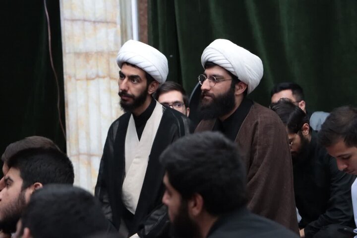 تصاویر/ محفل قرآن و عترت طلاب مدارس آیت‌الله مجتهدی و آیت‌الله حق‌شناس