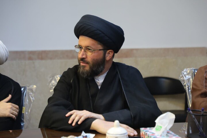 تصاویر/ نشست بصیرتی در حوزه علمیه یزد برگزار شد