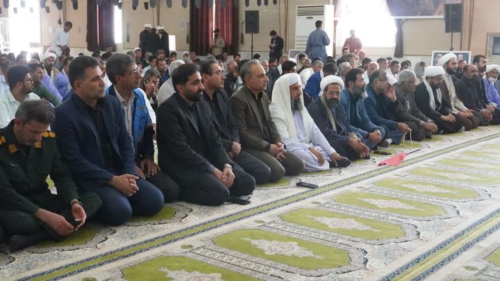تصاویر/ مراسم بزرگداشت رهبر شهید و قیام تاریخی مردم سیستان در شهرستان زهک