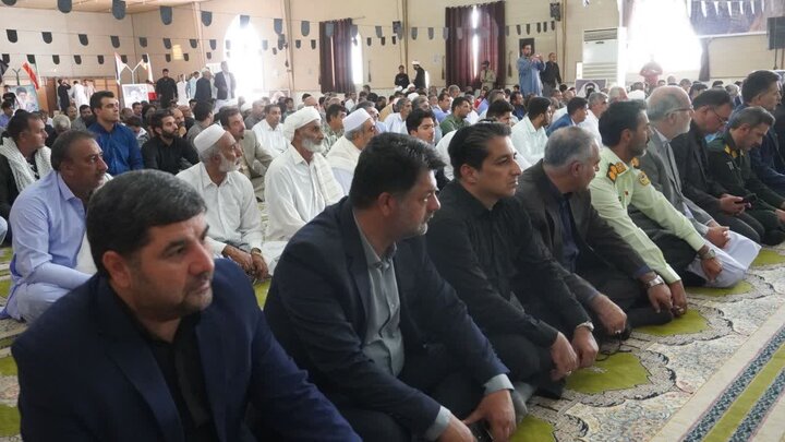تصاویر/ مراسم بزرگداشت رهبر شهید و قیام تاریخی مردم سیستان در شهرستان زهک