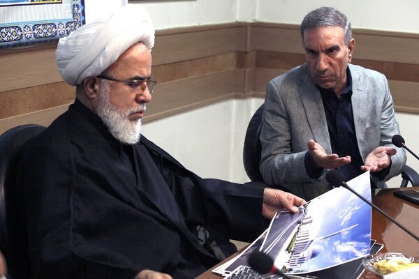 تصاویر/  بررسی مراحل طراحی مصلای بزرگ کرمانشاه در نشستی با ریاست نماینده ولی فقیه