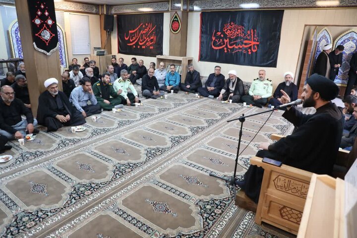 تصاویر/ مراسم یادبود شهادت رهبر شهید انقلاب در اداره‌کل زندان‌های استان سمنان
